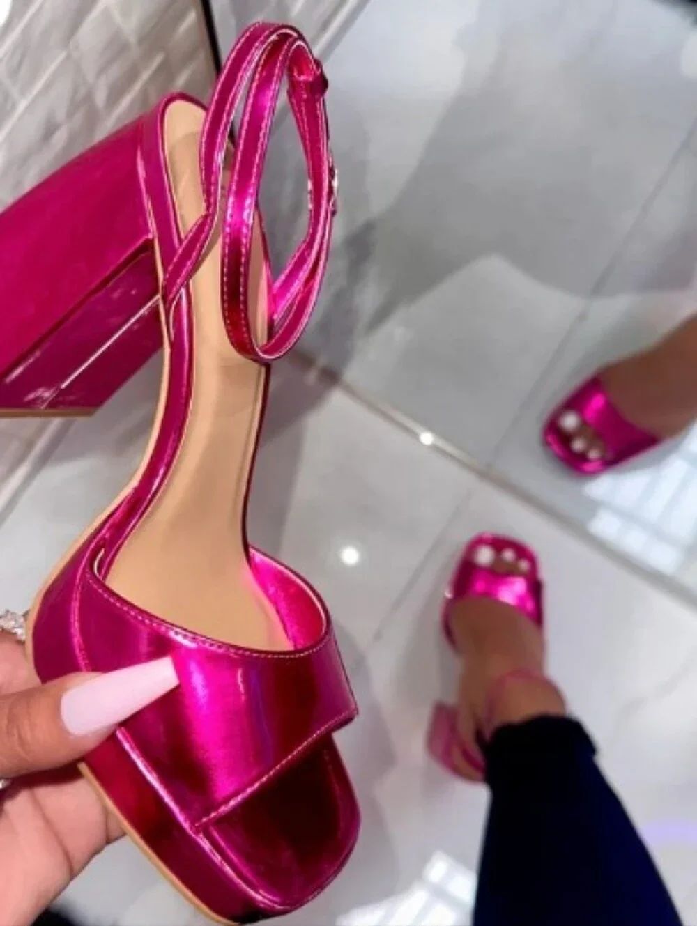 BRAND NEW BAMBOO METALLIC OMBRE WOMEN'S BLOCK HEEL SANDALS